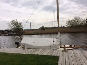 Traditional Wooden Broads 2 Berth Yacht, Sailing Boat