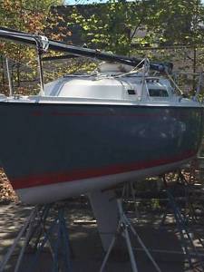 1984 CAL 24 SAILBOAT - SILVER ANNIVERSARY EDITION - RE-DONE - LIKE NEW