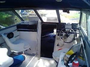 1988 26 foot bayliner boat