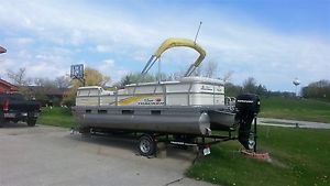 2007 Sun Tracker Signature Series