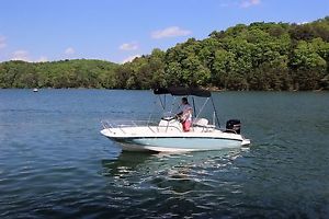2015 Boston Whaler image 1