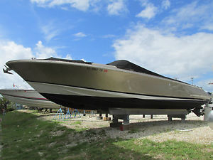 2013 Chris Craft 32 Launch