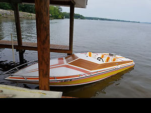 Sleekcraft 21' Daycruiser 454 Sports Boat Jet Drive  With Trailer