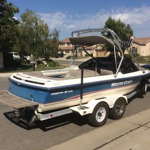 1992 Mastercraft PROSTAR 205