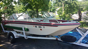 1977 Glastron