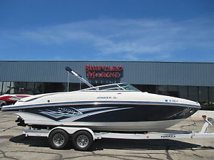2011 Rinker 246 Captiva Bowrider