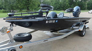 2011 Xpress Hyper Lift H17