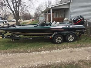 2000 Triton Tr20