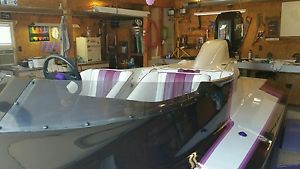 1996 Mirage Tunnel Hull