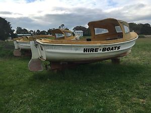 Fibreglass Displacement Cruiser's