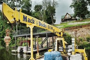 Barge  15'x39' with 45' Crane