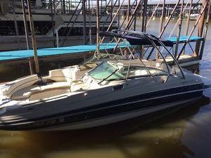 2007 Four Winns 244 Deck Boat