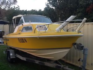 16ft Half cabin Haines 80hp Mercury Great condition