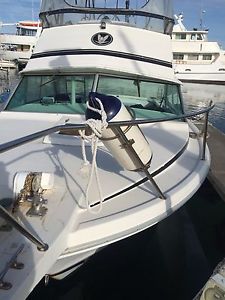 Betram 25 350hp  EFI Mecruser