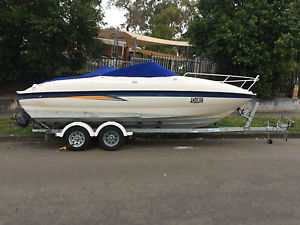 Bayliner 212 Capri 2004 5.0L V8