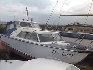 BARGAIN BIRCHWOOD EXECUTIVE 25  CABIN CRUISER fishing boat project boat cruiser
