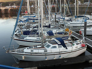 COLVIC COUNTESS 33 CENTER COCKPIT DECK SALLOON 48hp diesel