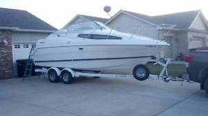 1999 Bayliner 2355 image 1