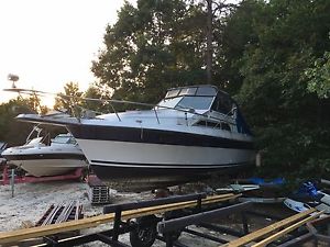 1989 Cruisers Yachts Esprit 2970