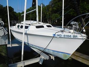 1988 Rohdes 22 sail boat
