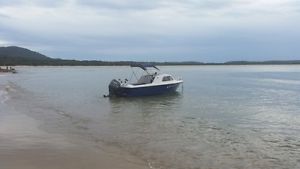 No Reserve - MUST SELL !!! 100 hp Yamaha Deep Sea Fishing Boat or Family Boat