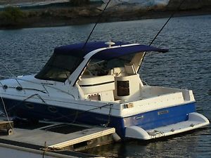 Mustang 32 ft Wide Body Sports Cruiser