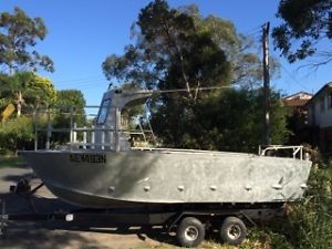 aluminium fishing boat