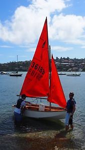 Mirror Dinghy Sail Boat