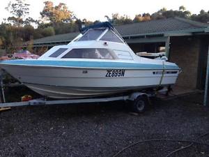 Haines Hunter 490C boat - no reserve - located Merimbula NSW
