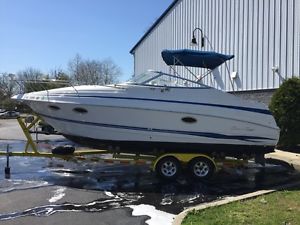 1997 Chris Craft 260 Crown