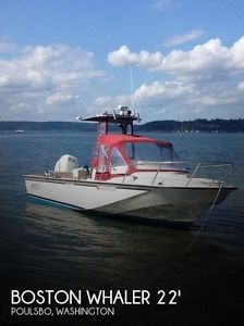 1989 Boston Whaler 22 Cuddy Cabin