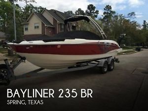2012 Bayliner 235 BR