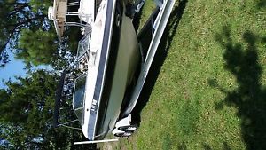 2007 Glastron GXL 235