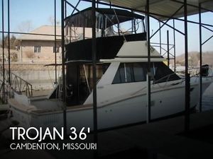 1973 Trojan F-36 Flybridge Cruiser Convertible