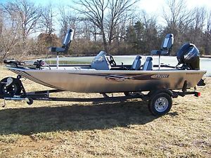 2015 Lowe SKORPION 16