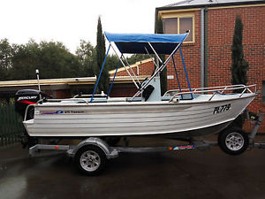 2002 Brooker 4.75m Centre Console