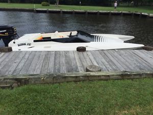 1987 Talon18 Tunnel hull