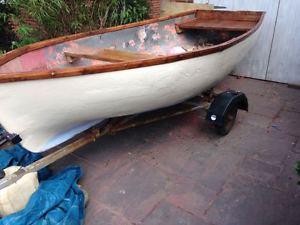 boat and trailer dinghy punt