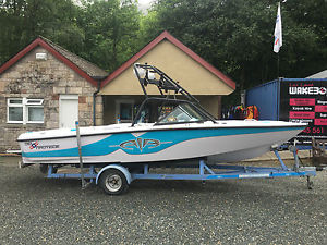 Air Nautique 216 waterski or wakeboard boat