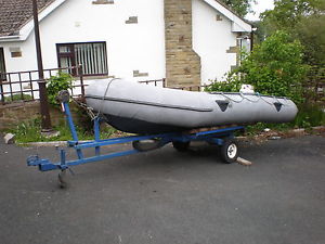 4 MTR ZODIAC INFLATABLE WITH 4HP JOHNSON OUTBOARD