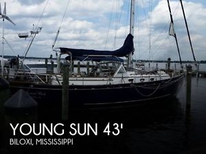 1978 Young Sun 43 Center Cockpit Sloop