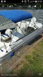 2005/06 Glastron 219 sports cuddy