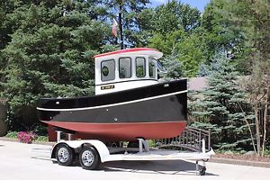 2005 Mini-tug Boat Sweet 16'