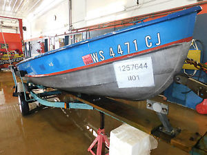 1900 Aqua Queen