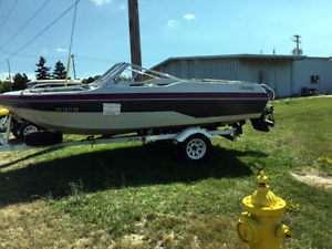 1984 Glastron GLAC2823M84A