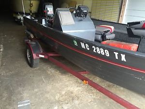 1989 16' Fisher Bass Boat & Trailer