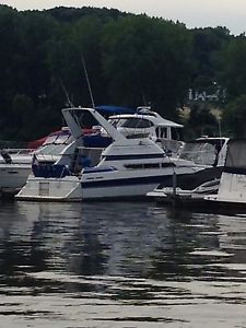 1989 Carver Boats