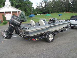 CAJUN 19'  BASS BOAT Life Time Laminate XR4 150 Mercury V I D E O