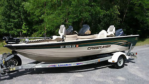 2002 Crestliner Fishhawk