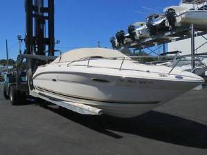 2001 Sea Ray 225 Weekender
